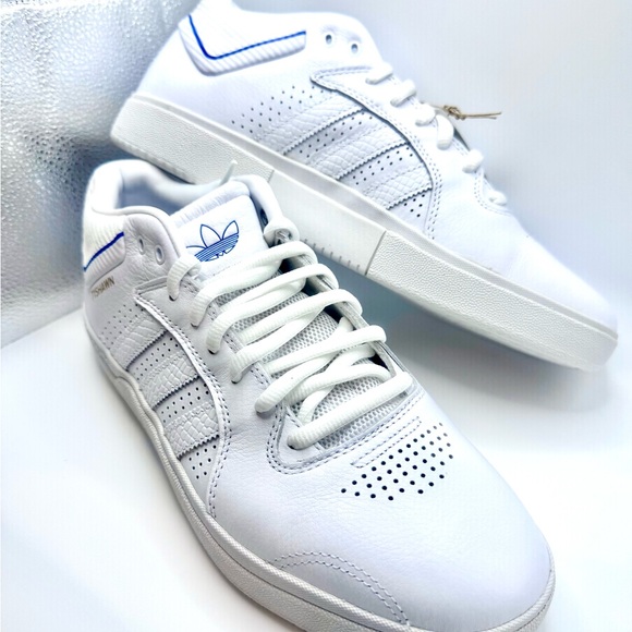 NEW!! Adidas Tyshawn White and Blue Sneakers - Picture 7 of 12